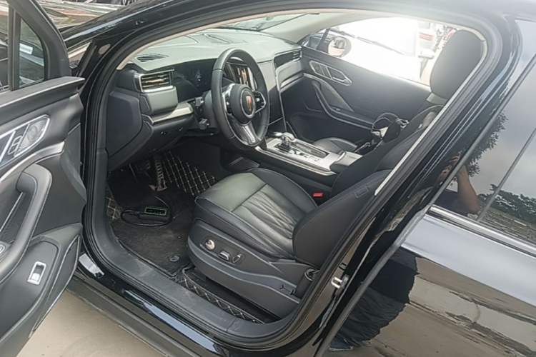 Used Hongqi HS7 PHEV 2024 2.0T PHEV Four-Wheel Drive Flagship Edition 6 Seats Driver Seat
