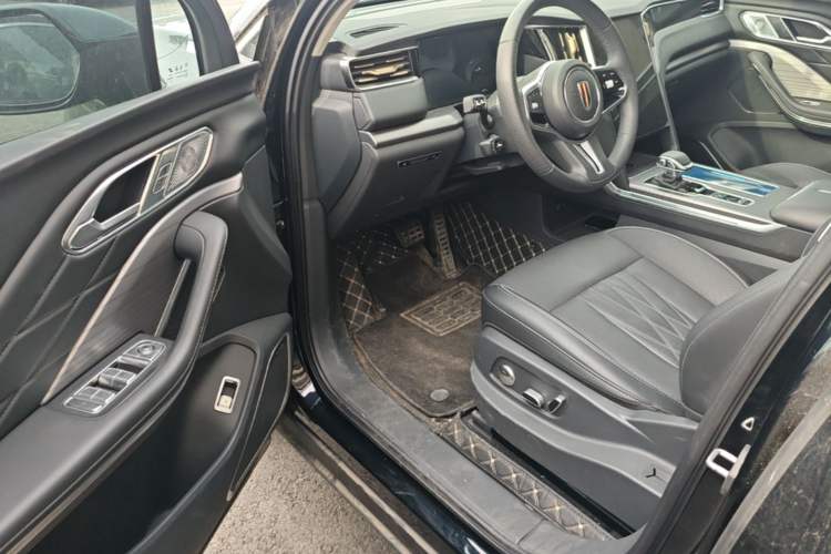 Used Hongqi HS7 PHEV 2024 2.0T PHEV Four-Wheel Drive Flagship Edition 7 Seats Driver Seat