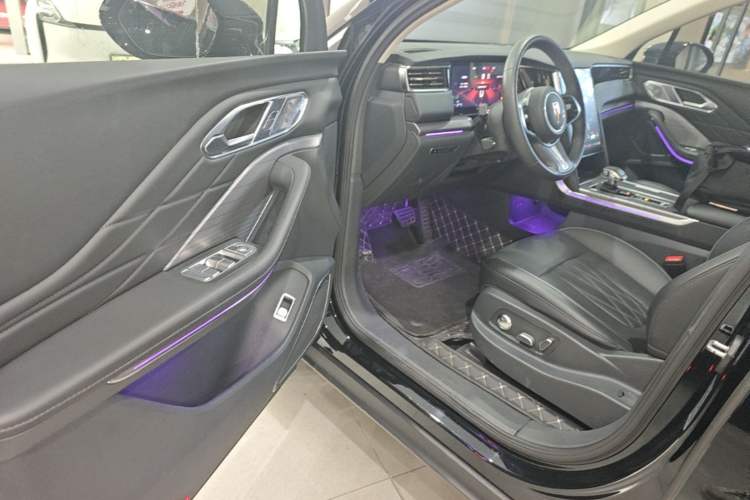 Used Hongqi HS7 PHEV 2024 2.0T PHEV Four-Wheel Drive Flagship Edition 7 Seats Driver Seat