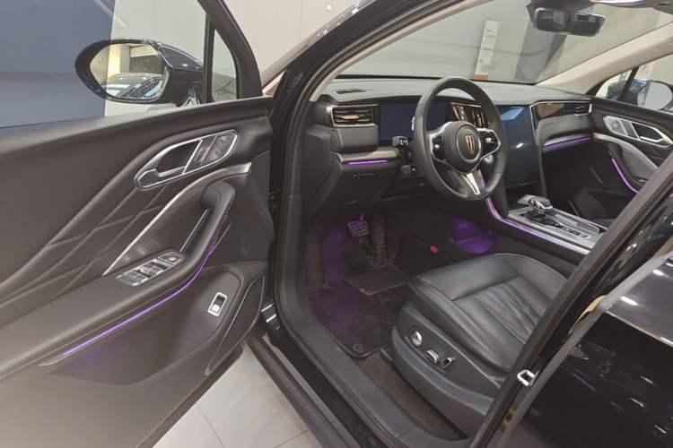 Used Hongqi HS7 PHEV 2024 2.0T PHEV Four-Wheel Drive Flagship Edition 6 Seats Driver Seat
