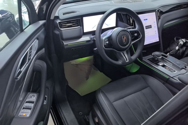 Used Hongqi HS7 PHEV 2024 2.0T PHEV Four-Wheel Drive Flagship Edition 7 Seats Driver Seat