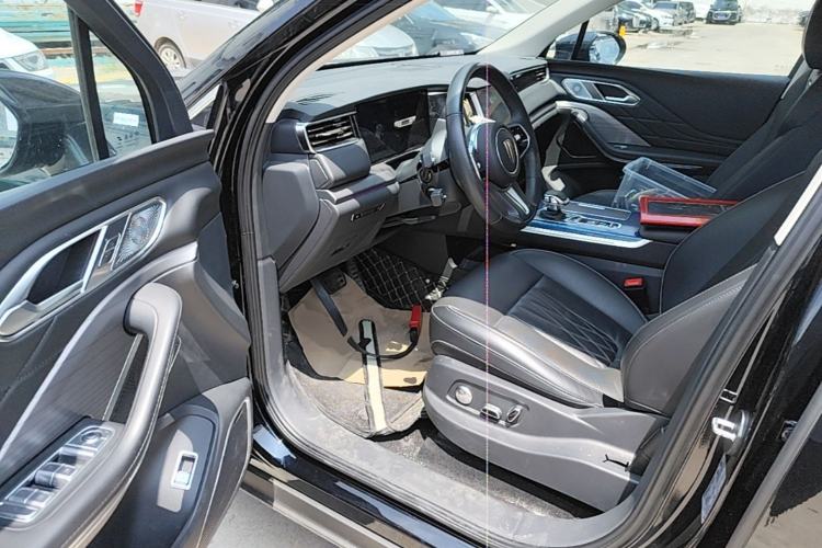 Used Hongqi HS7 PHEV 2024 2.0T PHEV Four-Wheel Drive Flagship Edition 6 Seats Driver Seat
