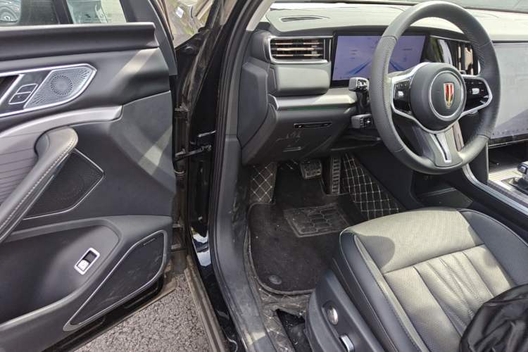 Used Hongqi HS7 PHEV 2024 2.0T PHEV Four-Wheel Drive Flagship Edition 7 Seats Driver Seat