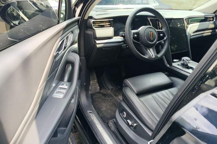 Used Hongqi HS7 PHEV 2024 2.0T PHEV Four-Wheel-Drive Flagship Edition 6 Seats Driver Seat