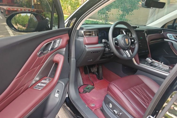 Used Hongqi HS7 PHEV 2024 2.0T PHEV Four-Wheel Drive Flagship Edition 7 Seats Driver Seat