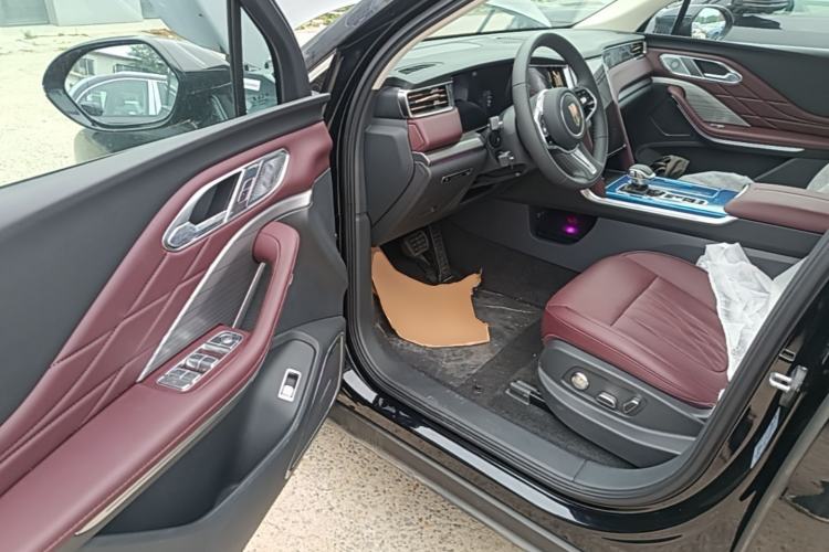 Used Hongqi HS7 PHEV 2024 2.0T PHEV Four-Wheel Drive Flagship Edition 7 Seats Driver Seat