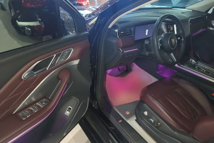 Used Hongqi HS7 PHEV 2024 2.0T PHEV Four-Wheel Drive Flagship Edition 7 Seats Driver Seat