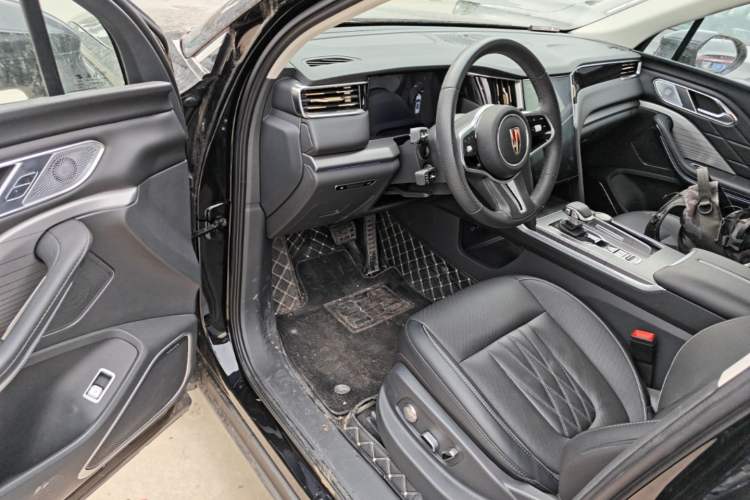 Used Hongqi HS7 PHEV 2024 2.0T PHEV Four-Wheel Drive Flagship Edition 7 Seats Driver Seat