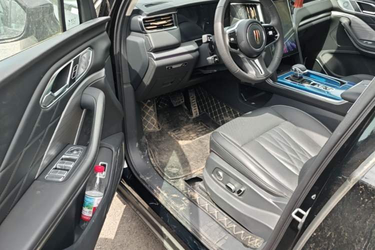 Used Hongqi HS7 PHEV 2024 2.0T PHEV Four-Wheel Drive Flagship Edition 6 Seats Driver Seat