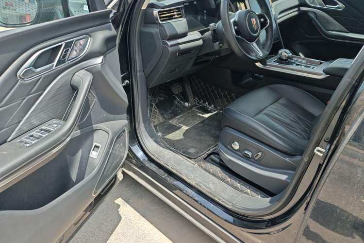 Used Hongqi HS7 PHEV 2024 2.0T PHEV Four-Wheel Drive Flagship Edition 7 Seats Driver Seat