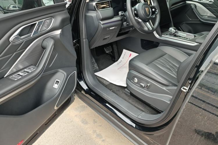 Used Hongqi HS7 PHEV 2024 2.0T PHEV Four-Wheel Drive Flagship Edition 6 Seats Driver Seat