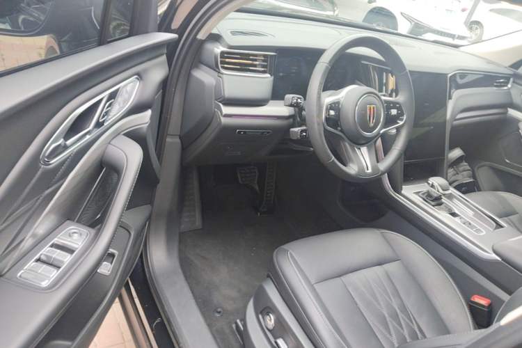 Used Hongqi HS7 PHEV 2024 2.0T PHEV Four-Wheel Drive Flagship Edition 6 Seats Driver Seat