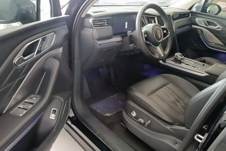 Used Hongqi HS7 PHEV 2024 2.0T PHEV Four-Wheel Drive Flagship Edition 6 Seats Driver Seat
