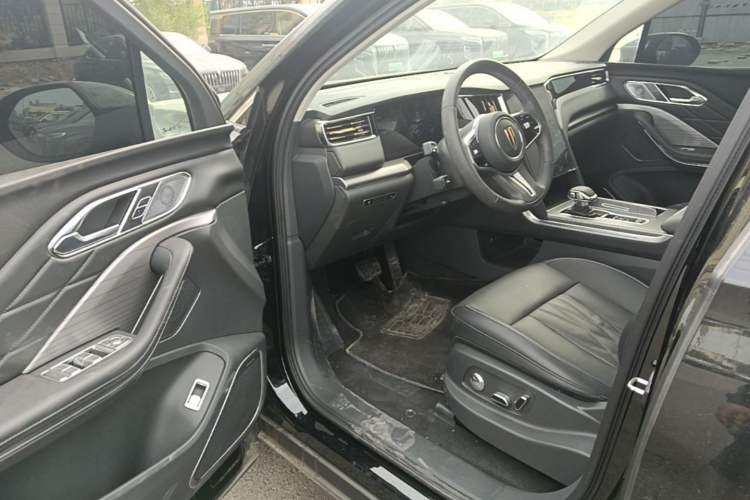 Used Hongqi HS7 PHEV 2024 2.0T PHEV Four-Wheel Drive Flagship Edition 6 Seats Driver Seat