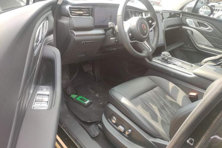 Used Hongqi HS7 PHEV 2024 2.0T PHEV Four-Wheel Drive Flagship Edition 6 Seats Driver Seat