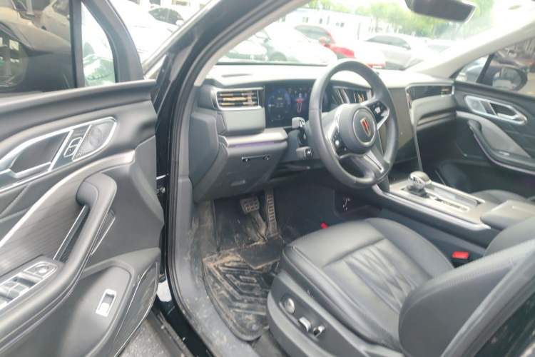 Used Hongqi HS7 PHEV 2024 2.0T PHEV Four-Wheel Drive Flagship Edition 6 Seats Driver Seat