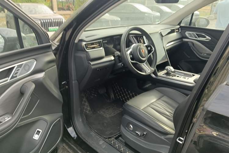 Used Hongqi HS7 PHEV 2024 2.0T PHEV Four-Wheel Drive Flagship Edition 6 Seats Driver Seat