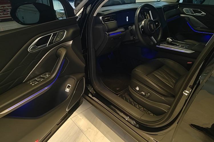 Used Hongqi HS7 PHEV 2024 2.0T PHEV Four-Wheel Drive Flagship Edition 6 Seats Driver Seat