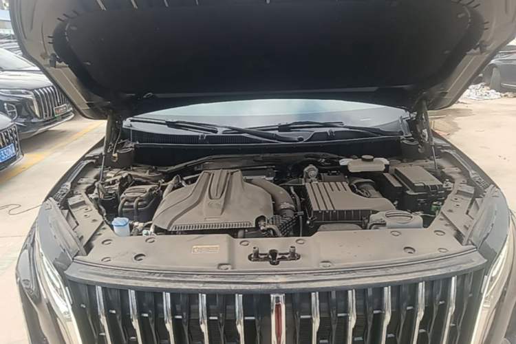 Used Hongqi HS7 PHEV 2024 2.0T PHEV Four-Wheel Drive Flagship Edition 6 Seats Engine Bay