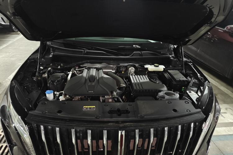 Used Hongqi HS7 PHEV 2024 2.0T PHEV Two-Wheel Drive Flagship Edition 6 Seats Engine Bay