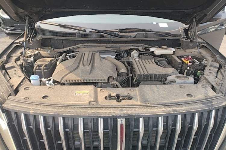 Used Hongqi HS7 PHEV 2024 2.0T PHEV Four-Wheel Drive Flagship Edition 7 Seats Engine Bay