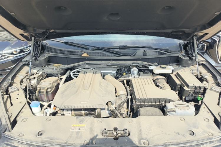 Used Hongqi HS7 PHEV 2024 2.0T PHEV Four-Wheel Drive Flagship Edition 6 Seats Engine Bay