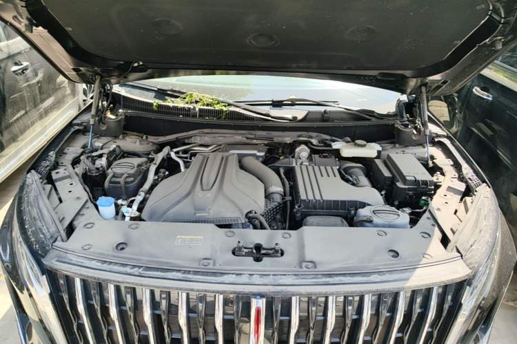 Used Hongqi HS7 PHEV 2024 2.0T PHEV Four-Wheel Drive Flagship Edition 7 Seats Engine Bay