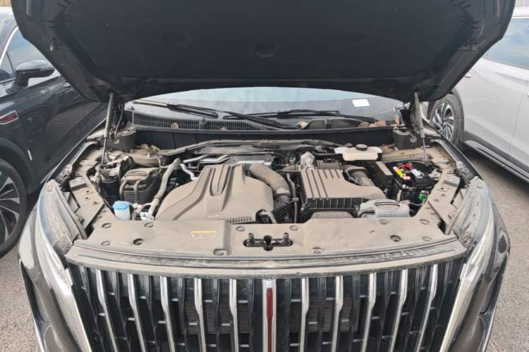 Used Hongqi HS7 PHEV 2024 2.0T PHEV Four-Wheel Drive Flagship Edition 6 Seats Engine Bay