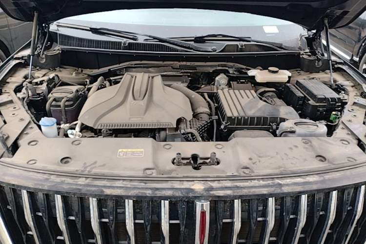 Used Hongqi HS7 PHEV 2024 2.0T PHEV Four-Wheel Drive Flagship Edition 6 Seats Engine Bay