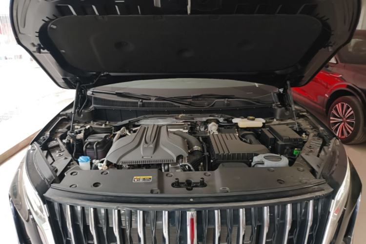 Used Hongqi HS7 PHEV 2024 2.0T PHEV Four-Wheel Drive Flagship Edition 6 Seats Engine Bay