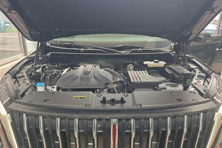 Used Hongqi HS7 PHEV 2024 2.0T PHEV Four-Wheel Drive Flagship Edition 6 Seats Engine Bay