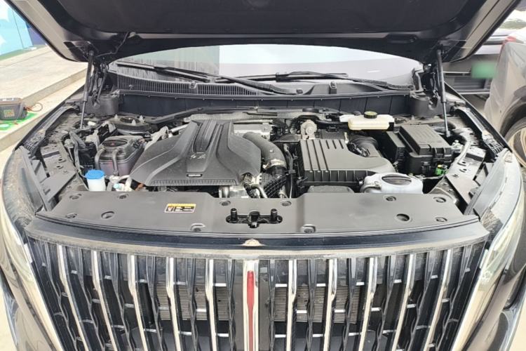 Used Hongqi HS7 PHEV 2024 2.0T PHEV Four-Wheel Drive Flagship Edition 7 Seats Engine Bay