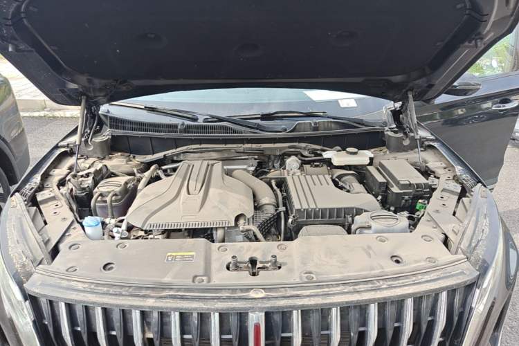 Used Hongqi HS7 PHEV 2024 2.0T PHEV Four-Wheel Drive Flagship Edition 7 Seats Engine Bay