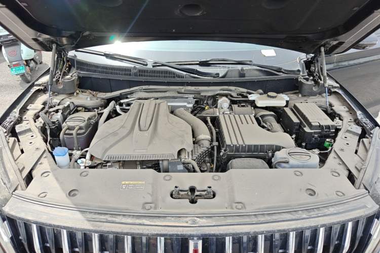 Used Hongqi HS7 PHEV 2024 2.0T PHEV Four-Wheel Drive Flagship Edition 7 Seats Engine Bay
