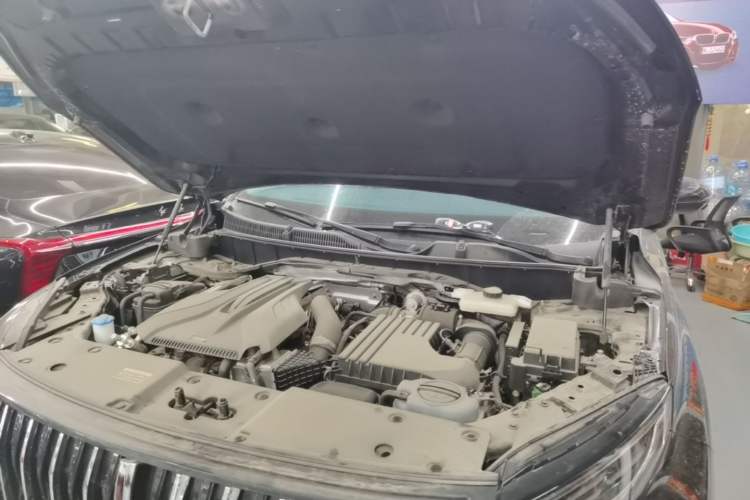 Used Hongqi HS7 PHEV 2024 2.0T PHEV Four-Wheel Drive Flagship Edition 6 Seats Engine Bay