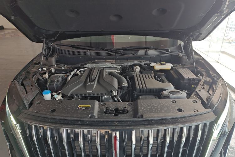 Used Hongqi HS7 PHEV 2024 2.0T PHEV Four-Wheel Drive Flagship Edition 7 Seats Engine Bay