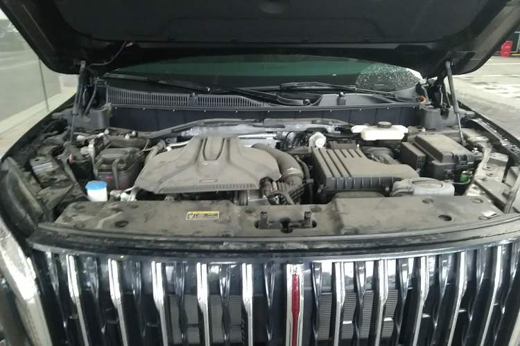 Used Hongqi HS7 PHEV 2024 2.0T PHEV Four-Wheel Drive Flagship Edition 6 Seats Engine Bay