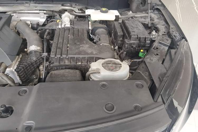 Used Hongqi HS7 PHEV 2024 2.0T PHEV Four-Wheel Drive Flagship Edition 6 Seats Engine Bay Left