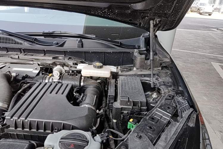Used Hongqi HS7 PHEV 2024 2.0T PHEV Four-Wheel Drive Flagship Edition 6 Seats Engine Bay Left