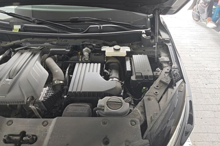 Used Hongqi HS7 PHEV 2024 2.0T PHEV Four-Wheel Drive Flagship Edition 6 Seats Engine Bay Left