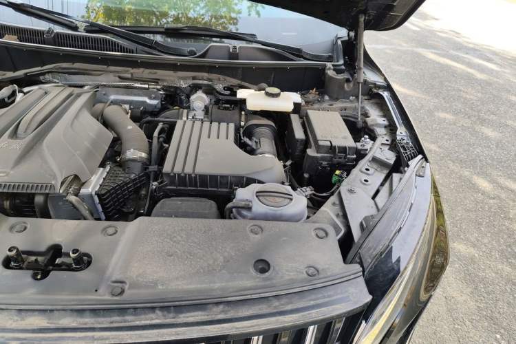 Used Hongqi HS7 PHEV 2024 2.0T PHEV Four-Wheel Drive Flagship Edition 7 Seats Engine Bay Left