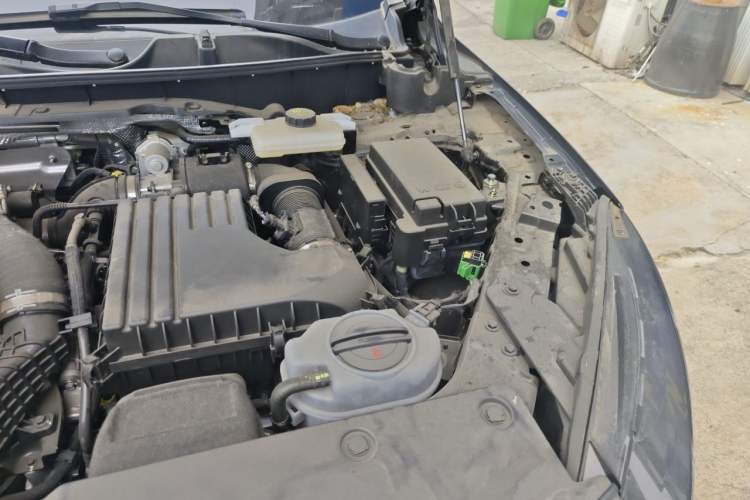 Used Hongqi HS7 PHEV 2024 2.0T PHEV Four-Wheel Drive Flagship Edition 6 Seats Engine Bay Left
