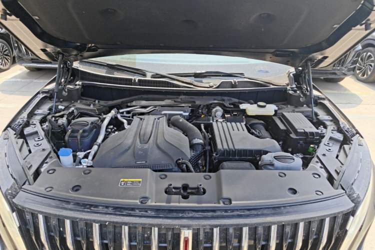 Used Hongqi HS7 PHEV 2024 2.0T PHEV Four-Wheel Drive Flagship Edition 6 Seats Engine Bay