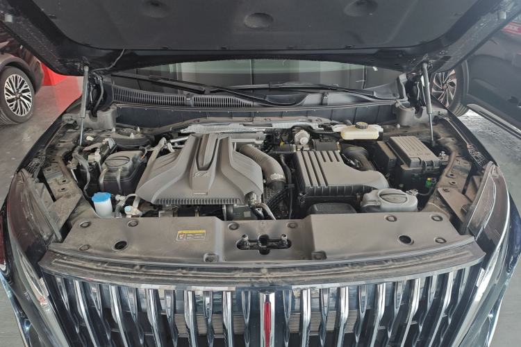 Used Hongqi HS7 PHEV 2024 2.0T PHEV Two-Wheel Drive Flagship Edition 6 Seats Engine Bay