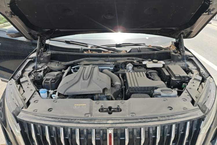 Used Hongqi HS7 PHEV 2024 2.0T PHEV Four-Wheel Drive Flagship Edition 7 Seats Engine Bay