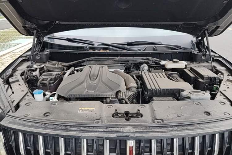 Used Hongqi HS7 PHEV 2024 2.0T PHEV Four-Wheel Drive Flagship Edition 7 Seats Engine Bay