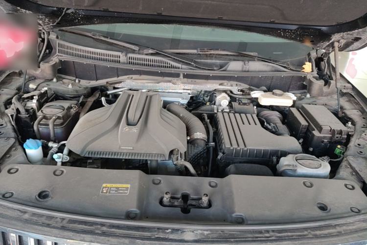 Used Hongqi HS7 PHEV 2024 2.0T PHEV Four-Wheel Drive Flagship Edition 6 Seats Engine Bay