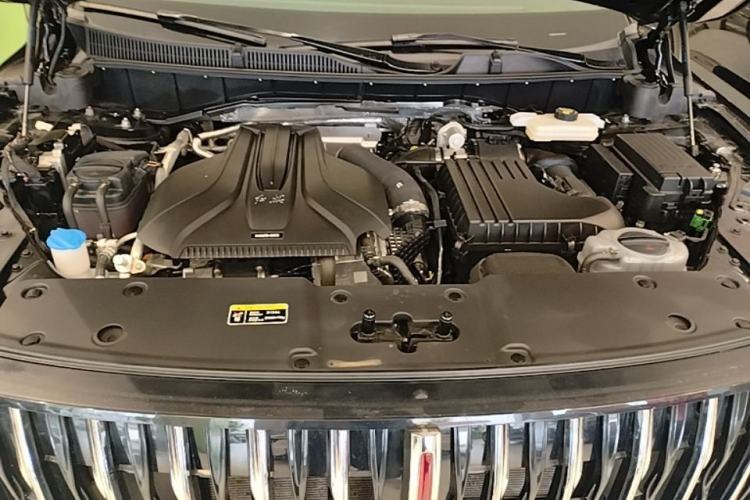 Used Hongqi HS7 PHEV 2024 2.0T PHEV Four-Wheel Drive Flagship Edition 7 Seats Engine Bay