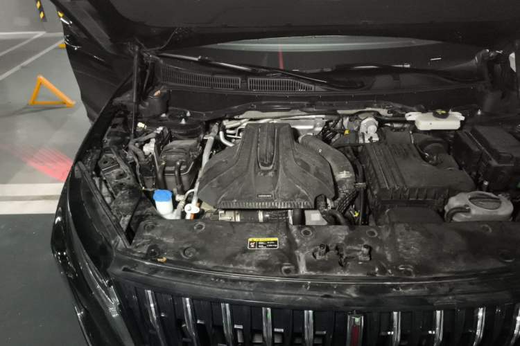 Used Hongqi HS7 PHEV 2024 2.0T PHEV Four-Wheel Drive Flagship Edition 7 Seats Engine Bay Right