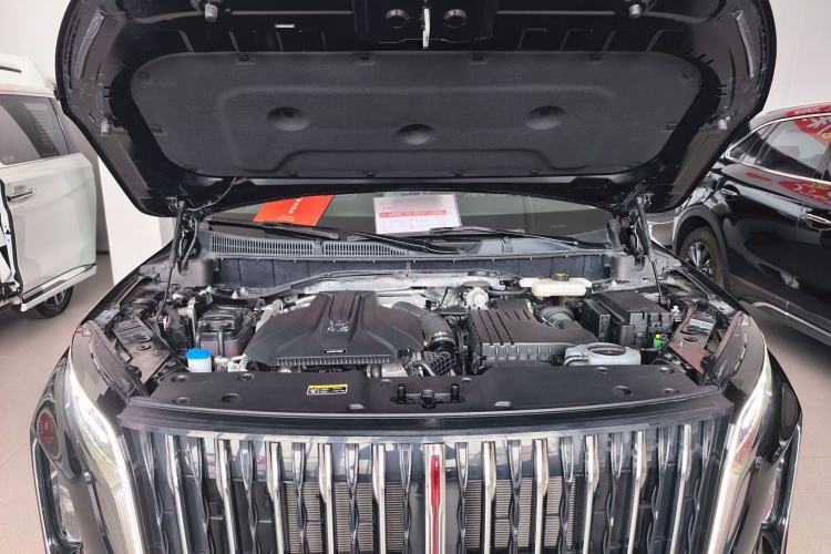 Used Hongqi HS7 PHEV 2024 2.0T PHEV Four-Wheel Drive Flagship Edition 6 Seats Engine Bay